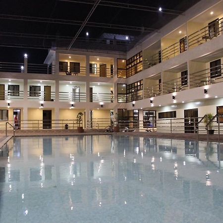 La Primera Grande Beach Resort Roxas  Exterior photo